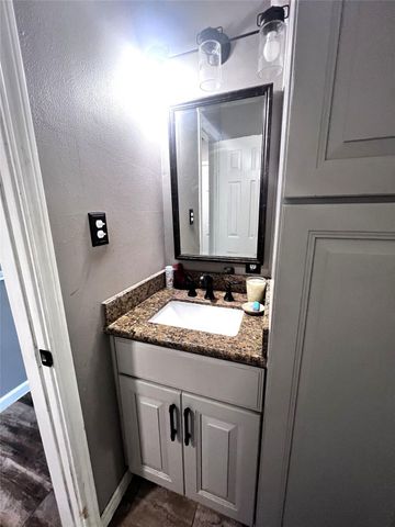 4335 Harvey Road, Crosby, TX 77532