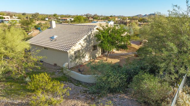 368 N Mountain View Road, Apache Junction, AZ 85119