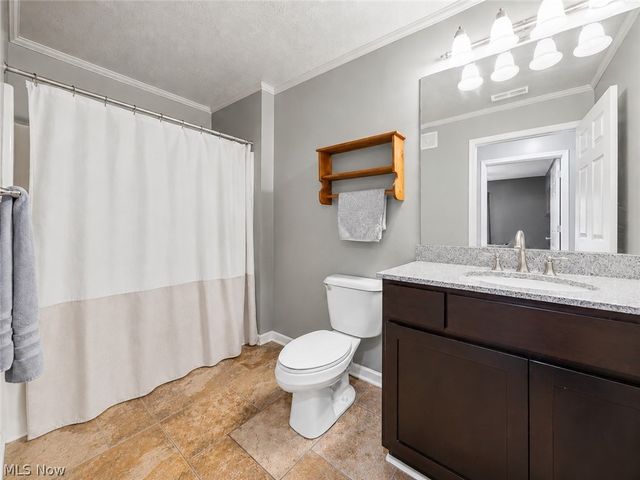 3371 Lenox Village 155, Fairlawn, OH 44333