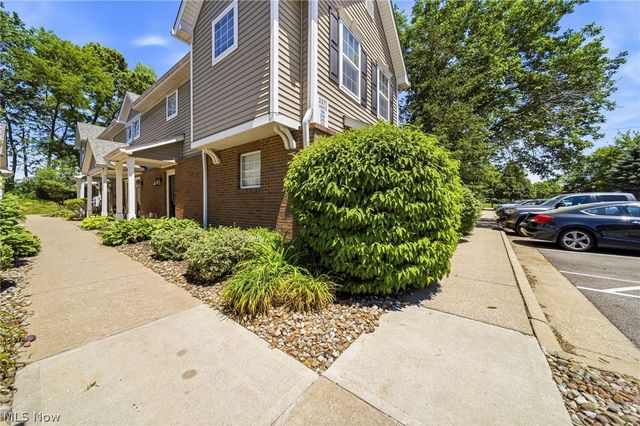 3371 Lenox Village 155, Fairlawn, OH 44333