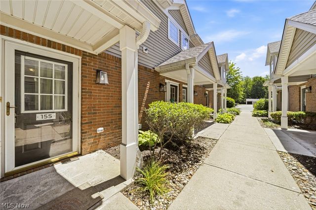 3371 Lenox Village 155, Fairlawn, OH 44333