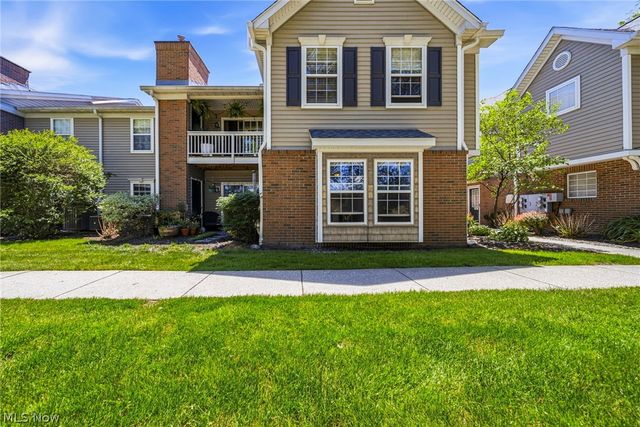 3371 Lenox Village 155, Fairlawn, OH 44333