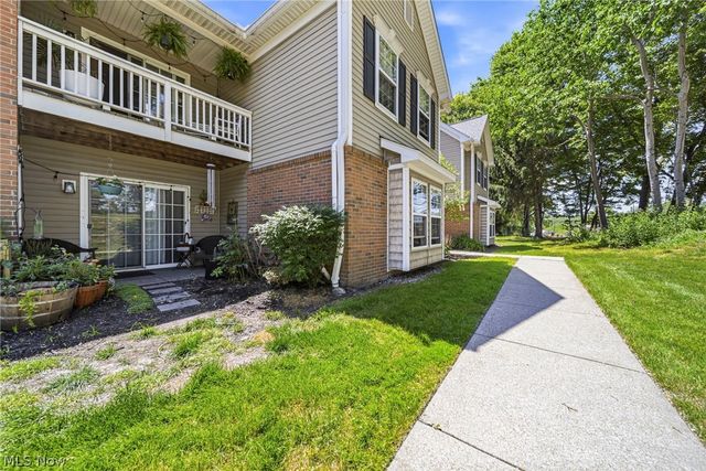 3371 Lenox Village 155, Fairlawn, OH 44333