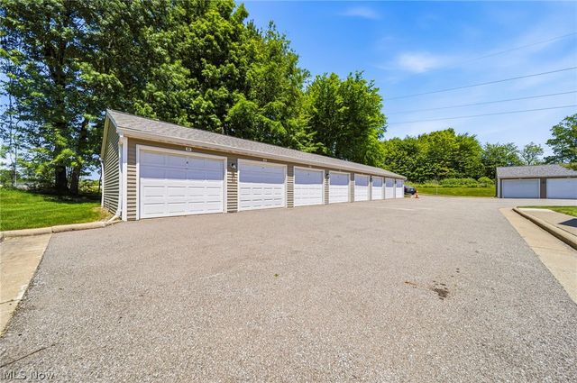3371 Lenox Village 155, Fairlawn, OH 44333