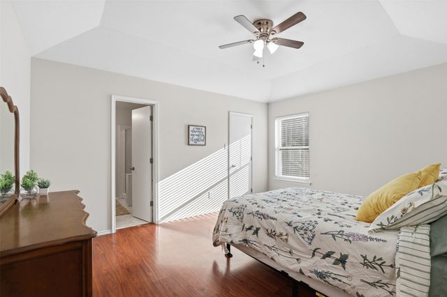 7112 Brookdale Court, Watauga, TX 76148