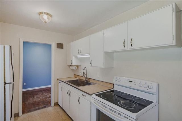 504 W 91st Street, Kansas City, MO 64114