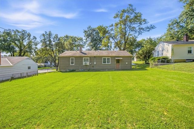 504 W 91st Street, Kansas City, MO 64114