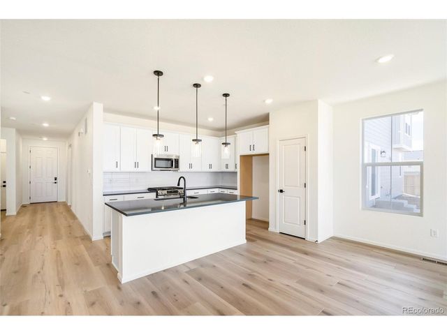 1101 Mourning Dove Ave, Erie, CO 80516