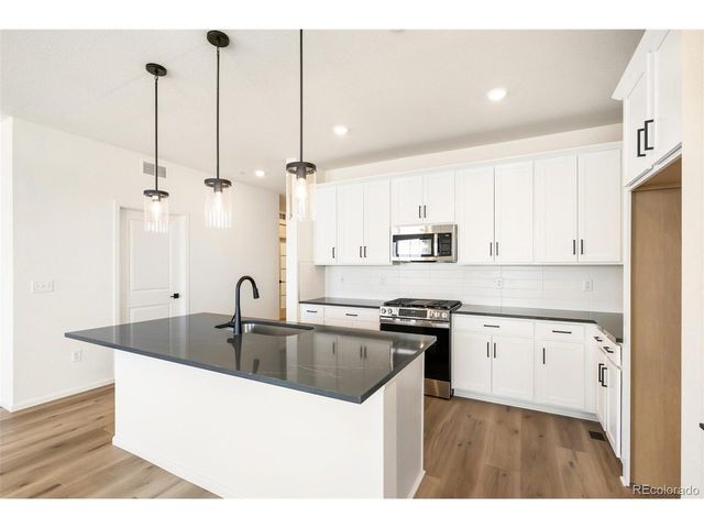 1101 Mourning Dove Ave, Erie, CO 80516