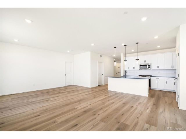 1101 Mourning Dove Ave, Erie, CO 80516