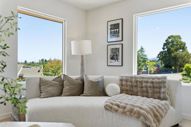 1440 Kring Way, Los Altos, CA 94024