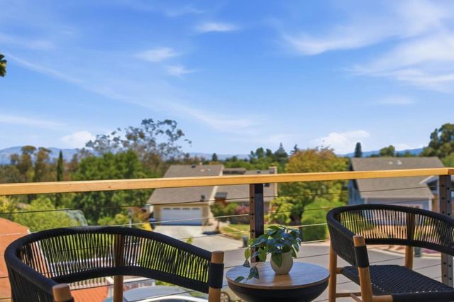 1440 Kring Way, Los Altos, CA 94024