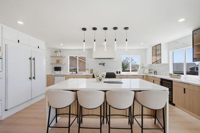 1440 Kring Way, Los Altos, CA 94024