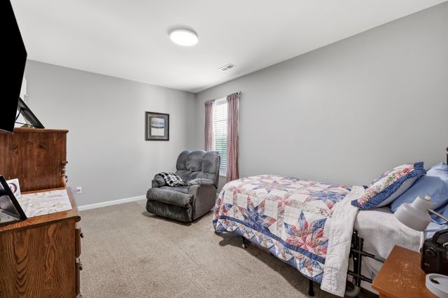 441 Middle Creek Way, Berea, KY 40403
