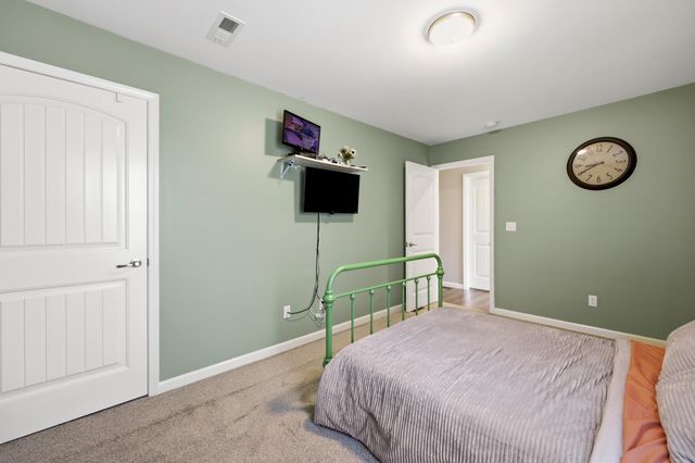 441 Middle Creek Way, Berea, KY 40403