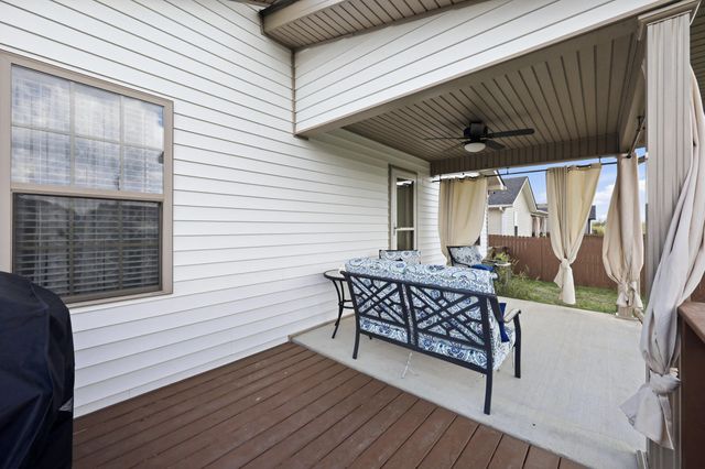 441 Middle Creek Way, Berea, KY 40403