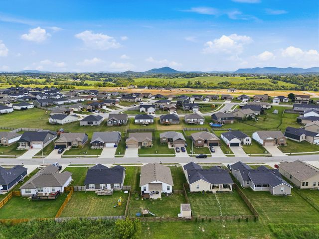 441 Middle Creek Way, Berea, KY 40403
