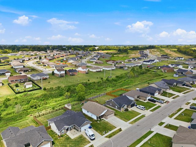 441 Middle Creek Way, Berea, KY 40403
