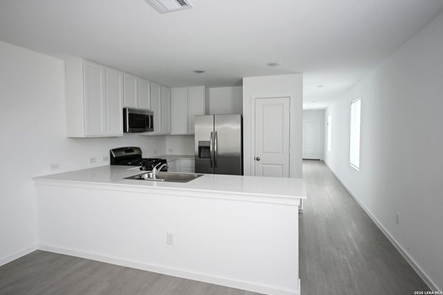3771 MOON HILL RD, Marion, TX 78124