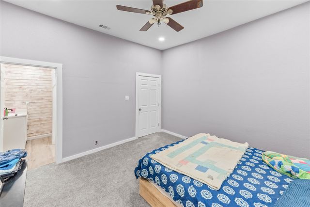 309 E Ross, Mart, TX 76664