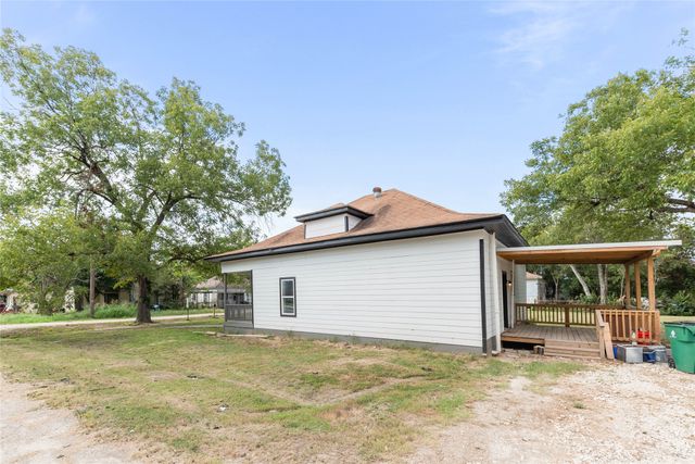 309 E Ross, Mart, TX 76664