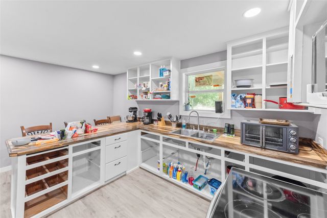 309 E Ross, Mart, TX 76664