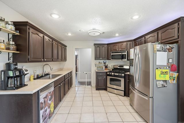 6 Mattison Dr, Vilonia, AR 72173