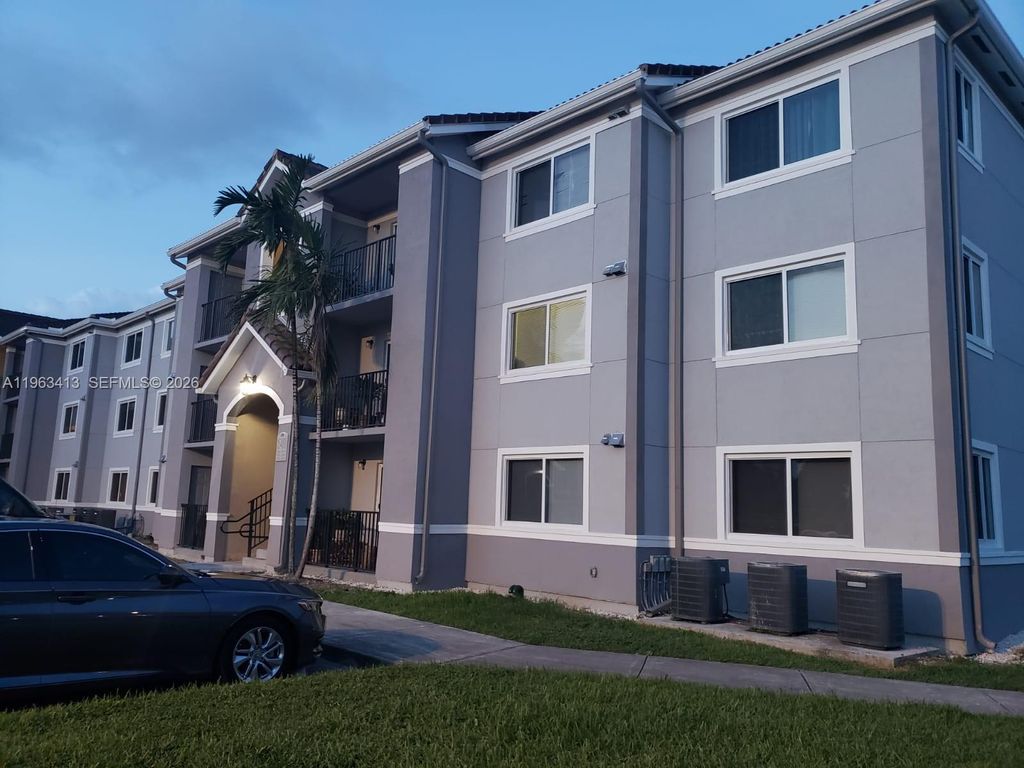 15410 SW 284th St 8104, Homestead, FL 33033