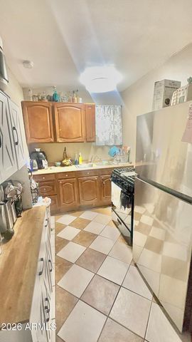 2509 E WILLETTA Street, Phoenix, AZ 85008