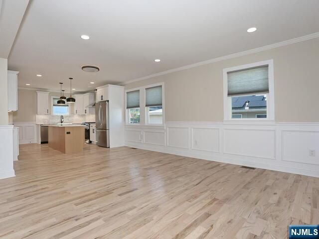 51 Pomona Avenue, Fair Lawn, NJ 07410