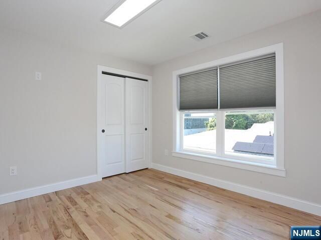 51 Pomona Avenue, Fair Lawn, NJ 07410