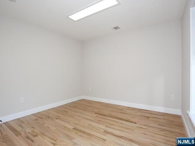 51 Pomona Avenue, Fair Lawn, NJ 07410