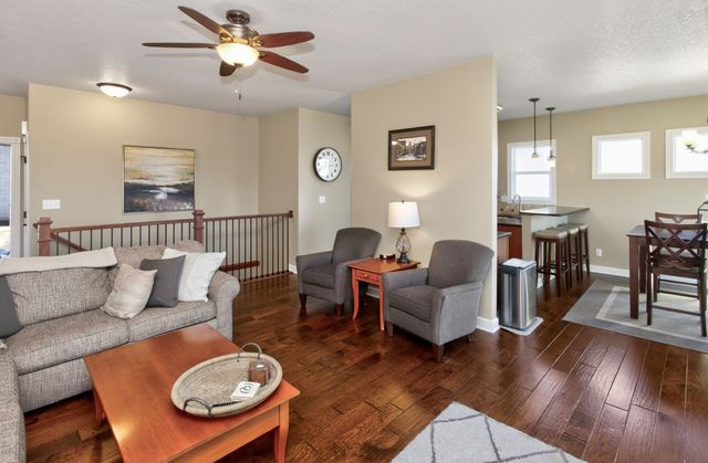 2115 SE Crabapple Court, Waukee, IA 50263