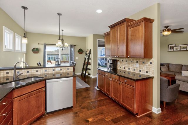 2115 SE Crabapple Court, Waukee, IA 50263