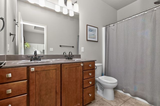 2115 SE Crabapple Court, Waukee, IA 50263