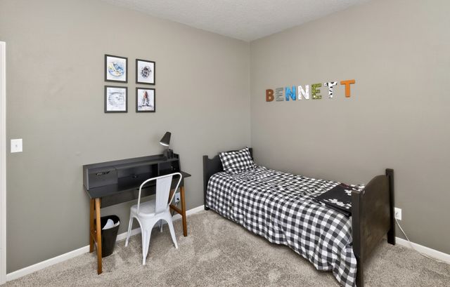 2115 SE Crabapple Court, Waukee, IA 50263