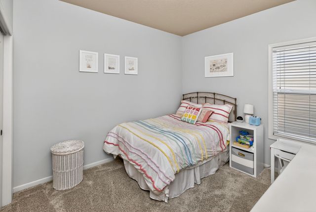 2115 SE Crabapple Court, Waukee, IA 50263