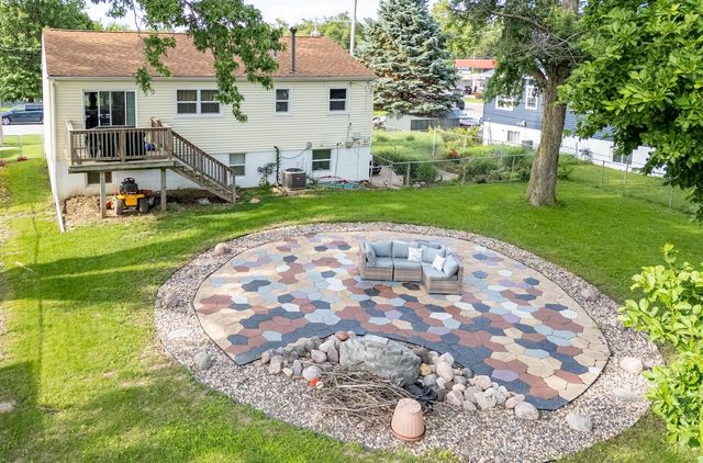 2311 W 46th Street, Davenport, IA 52806