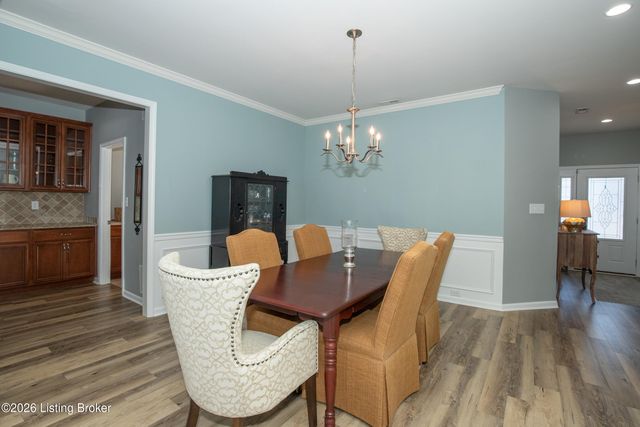 18003 Brightleaf Pl, Fisherville, KY 40023