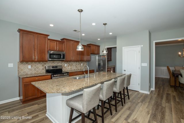 18003 Brightleaf Pl, Fisherville, KY 40023