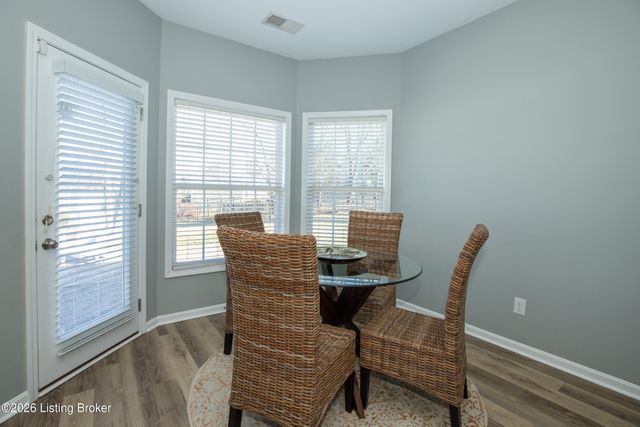 18003 Brightleaf Pl, Fisherville, KY 40023