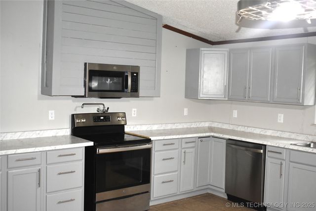 9976 Rattler Ridge, Kingston, OK 73439