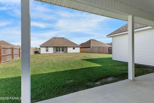 216 Rocky Meadows Lane, Lafayette, LA 70506