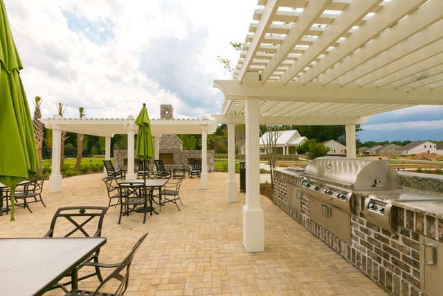 487 Hundred Oaks 1.1509, Summerville, SC 29483