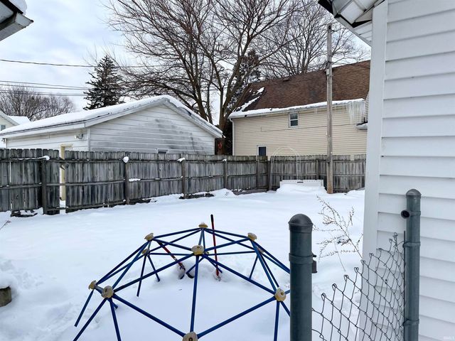 918 W 4th Street, Mishawaka, IN 46544