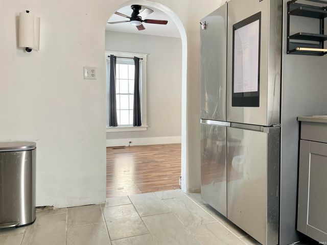 918 W 4th Street, Mishawaka, IN 46544