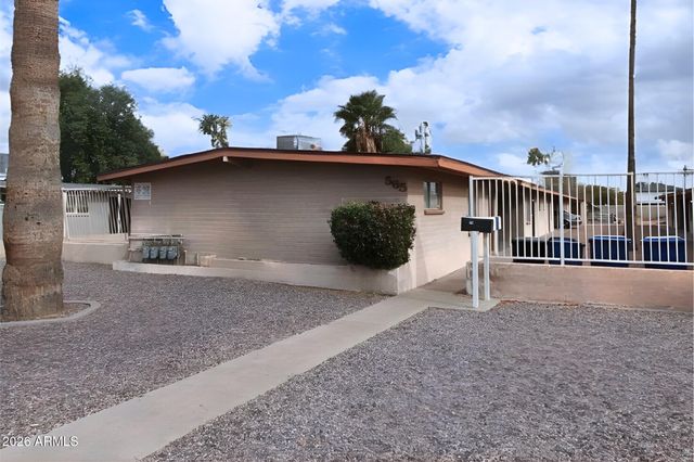 565 S HOBSON Street 1, Mesa, AZ 85204