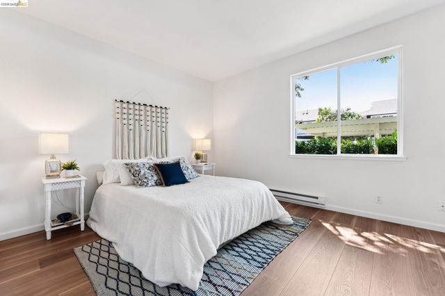 145 Bayside Ct, Richmond, CA 94804
