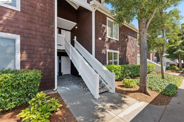 145 Bayside Ct, Richmond, CA 94804