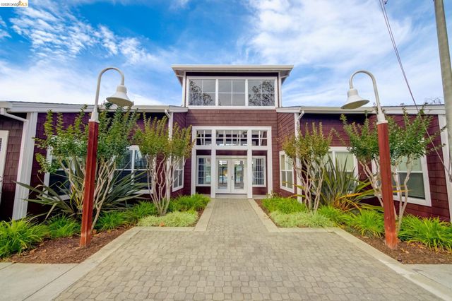 145 Bayside Ct, Richmond, CA 94804